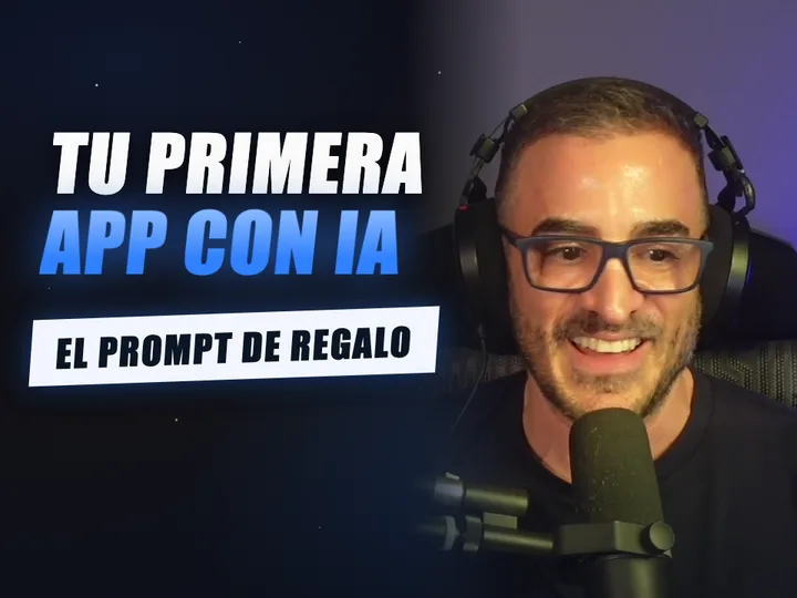 Javier Yranzo sonriendo frente al micrófono, junto al título Tu primera app con IA